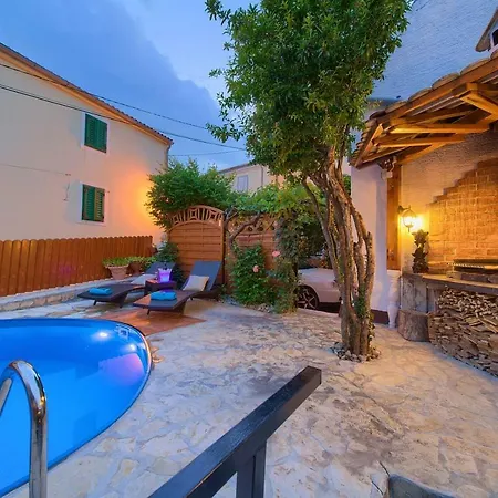 Holiday Home Traum Krk Town Exterior photo